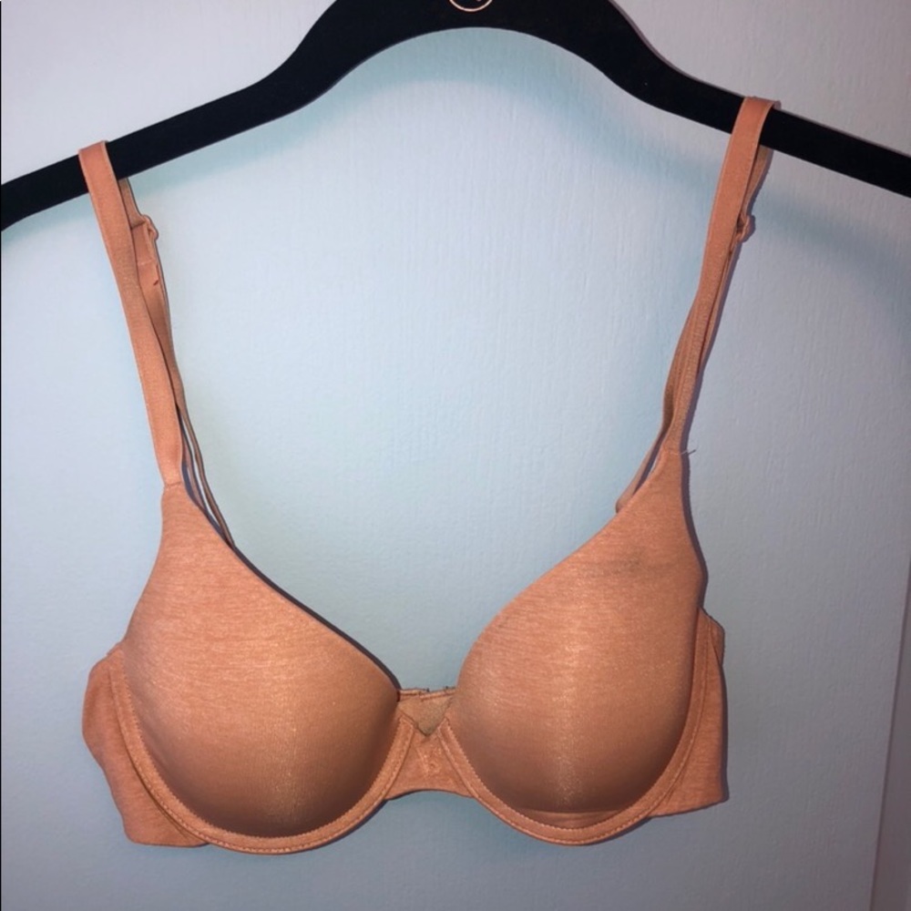 Victoria Secret Tan T-shirt Bra 32B